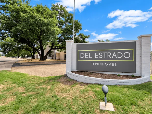 Del Estrado Townhomes