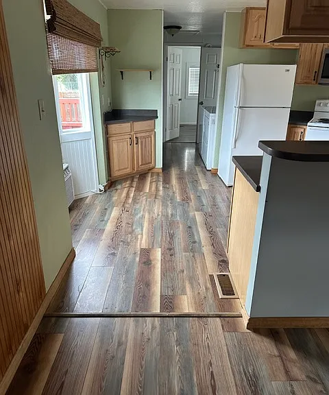 416 W 5th Ave #29 — Photo 18