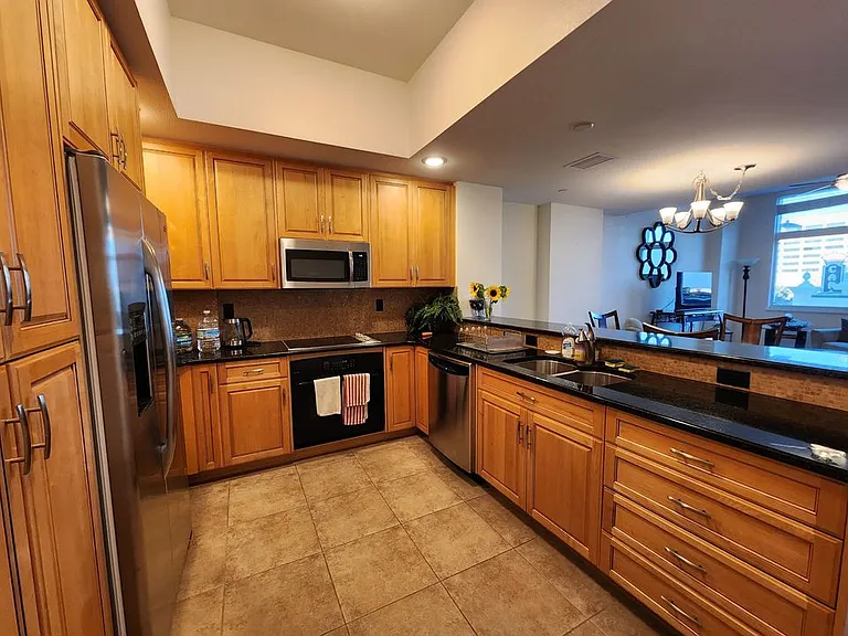 331 Cleveland St #310 — Photo 3