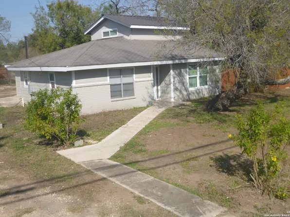 7783 RICHTER RD, Elmendorf, TX 78112