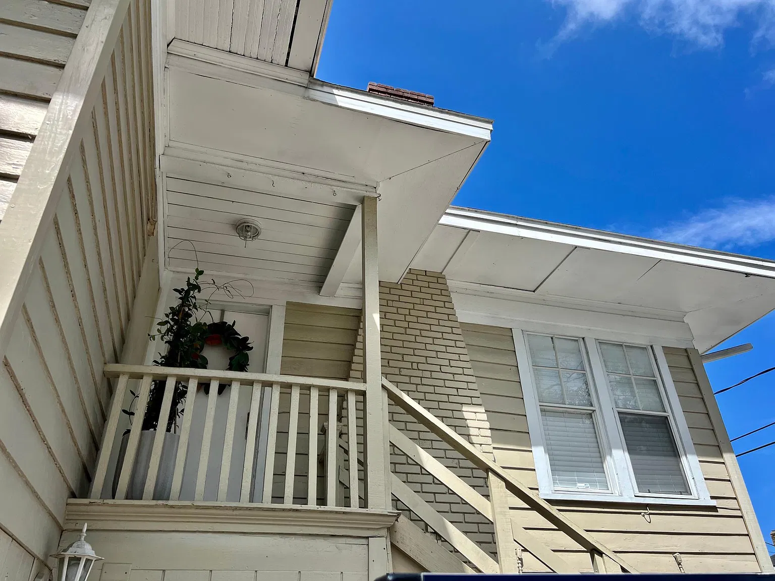 2406 W Texas Ave — Photo 2
