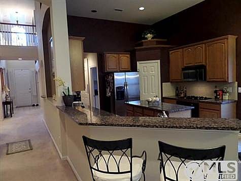 5th image of 2035 Londonderry Dr