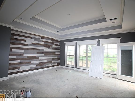 3rd image of 117 Running Creek Dr