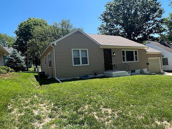 3rd image of 904 Highland Ave