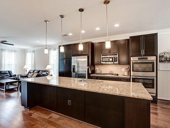 4th image of 11930 Jade Lake Ln