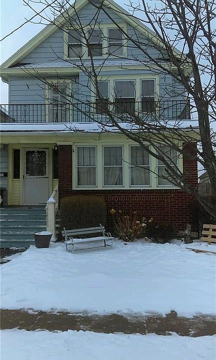 2nd image of 11 Evelyn St