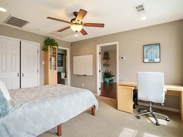 6423 Redpine Rd — Photo 28
