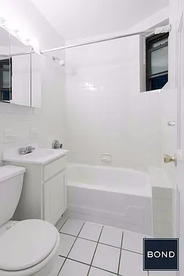 Rented by Bond New York | media 3