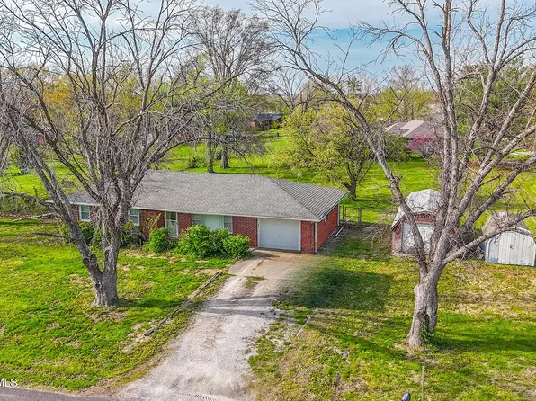 7741 E Parklane Dr, Columbia, MO 65201