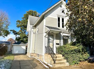 612 Grand Ave, Elgin, IL 60120