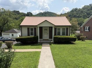886 Indian Creek Rd, Cedar Bluff, VA 24609