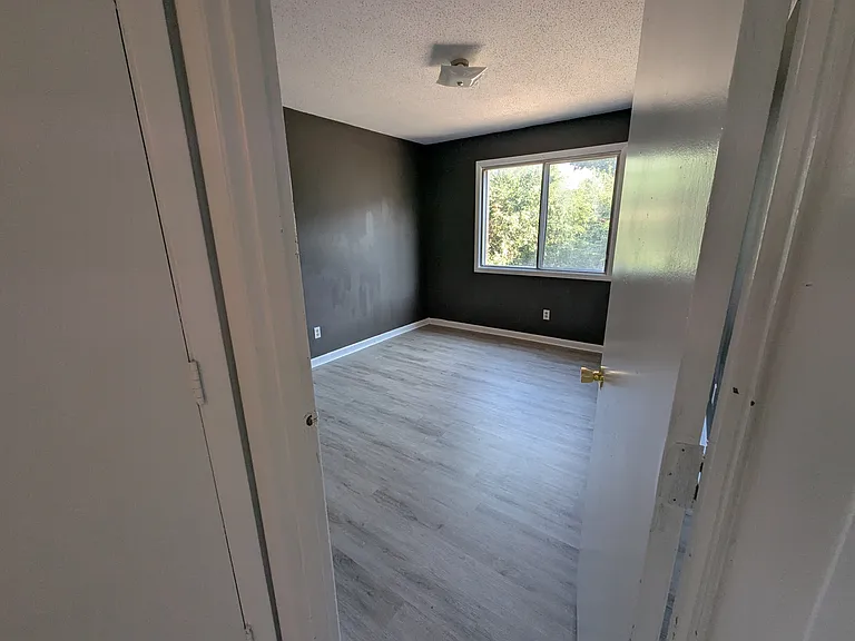 716 Wilson Ave #4 — Photo 9