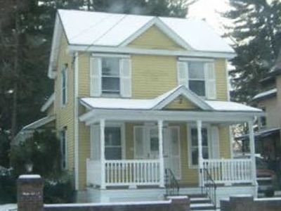 2 Linden Ave, Westfield, MA, 01085