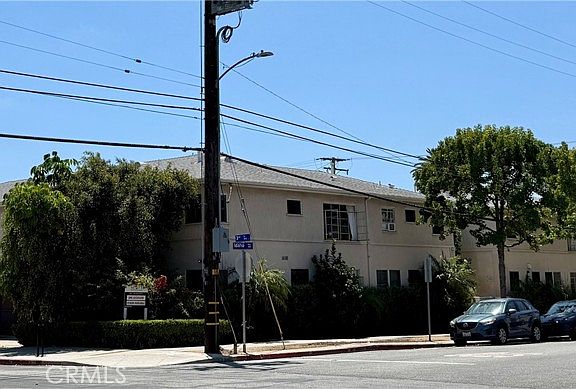 3rd image of 222-228 Idaho Ave