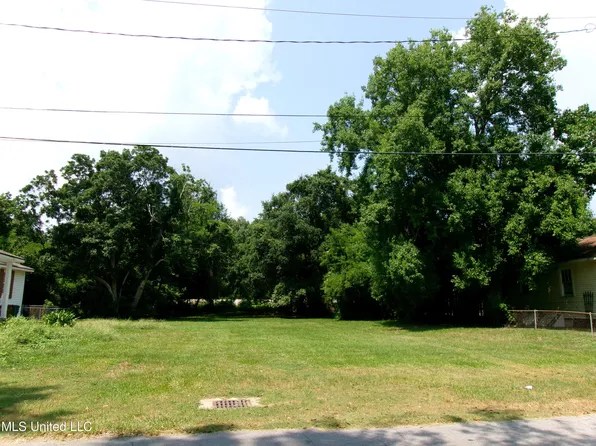 1926 Greater Ave #4, Biloxi, MS 39531