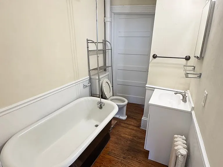 121 S Boylan Ave — Photo 19