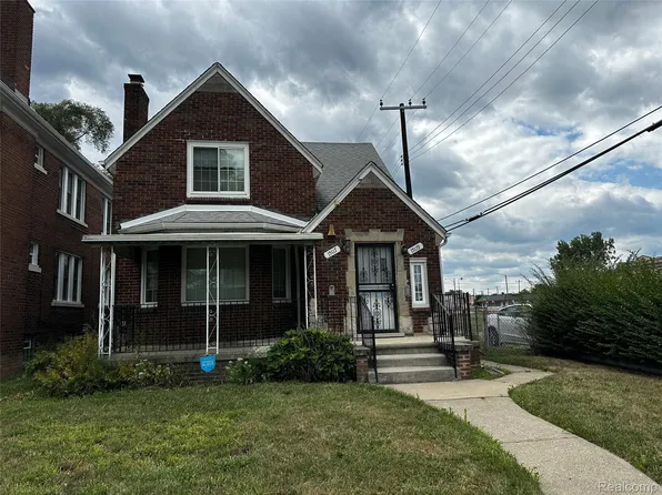 15117 Holmur St, Detroit, MI 48238