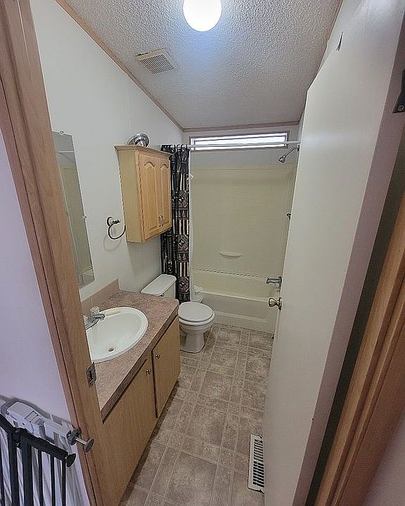 2nd image of 723 W Finnie Flat Rd #11