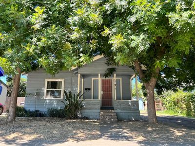134 S Quince Avenue, Exeter, CA, 93221