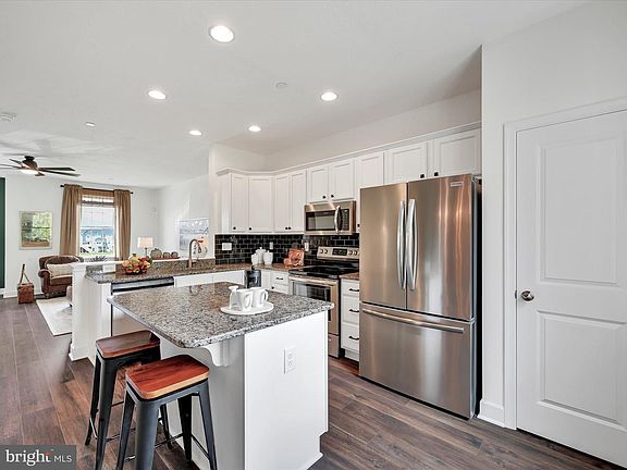 2nd image of 123 Holstein Dr #161