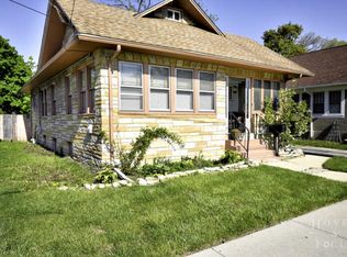 372 S Liberty St, Elgin, IL 60120
