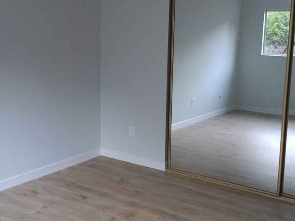 2nd image of 1649 Jeffrey Ave