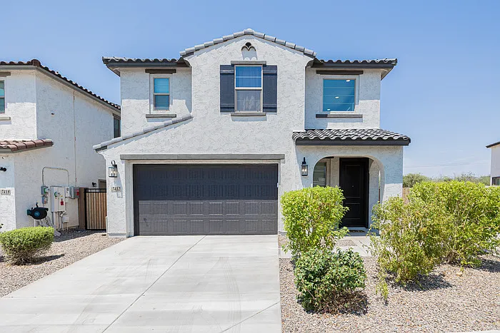 7412 W Gardenia Ave — Photo 2