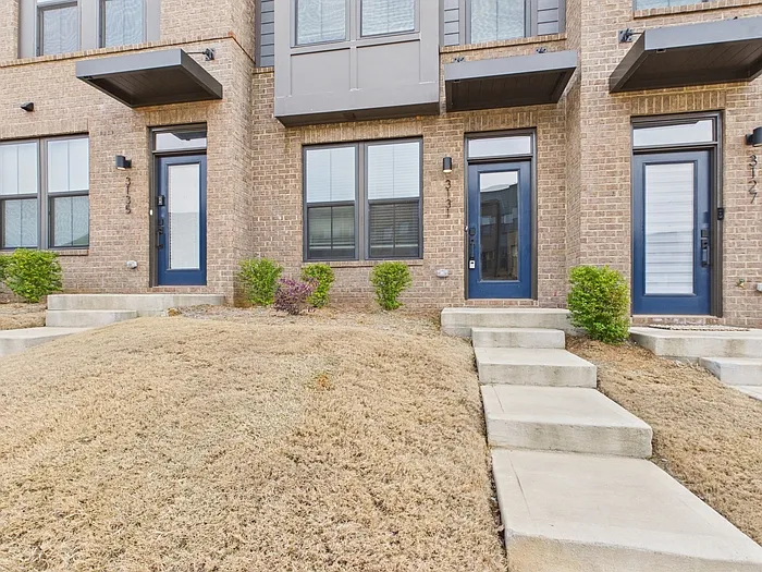 3 bed, 3.5 bath, 1632 sqft, $2,085 — Photo 2