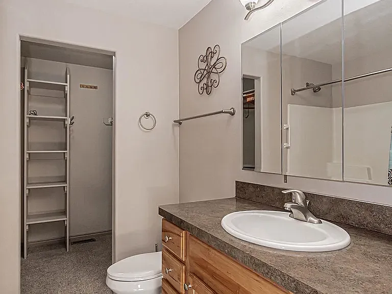 2221 S Frontier Dr — Photo 38