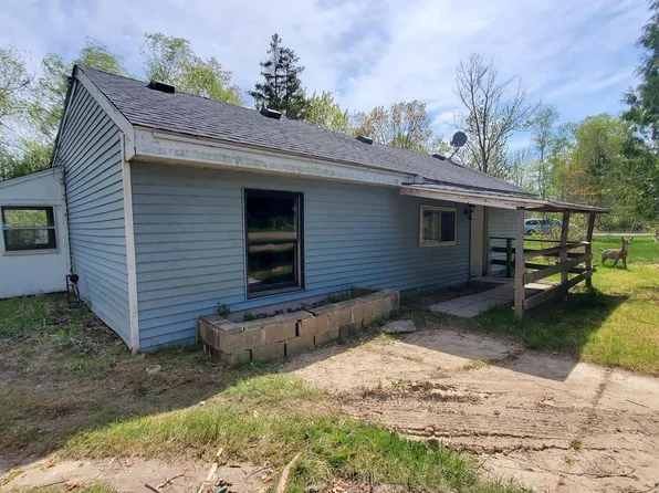599 W Ruby Rd, Sheridan, MI 48884