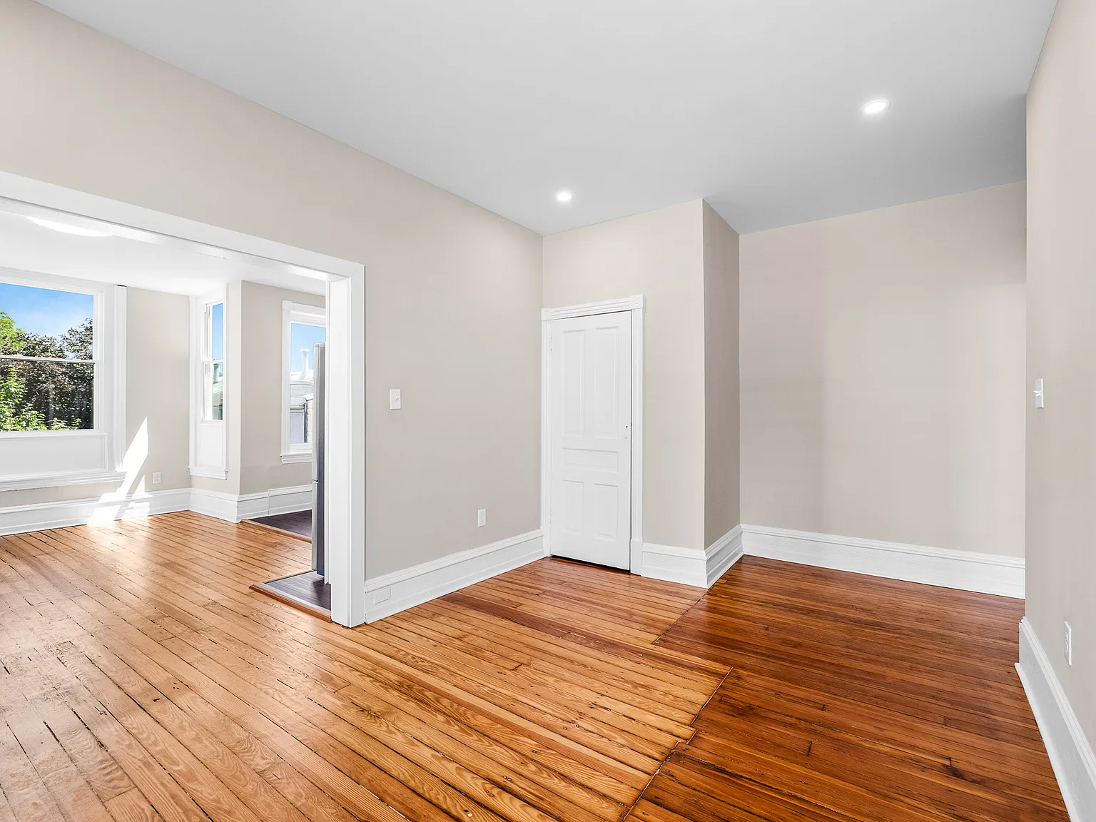 2 bed, 1300 sqft, $2,850 — Photo 4