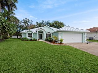 5596 SE Sailfish Way, Stuart, FL 34997