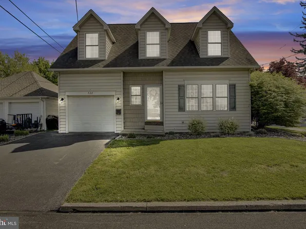 528 W Simpson St, Mechanicsburg, PA 17055
