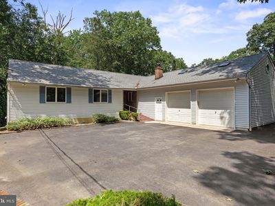 51 Oak Ln, New Egypt, NJ, 08533