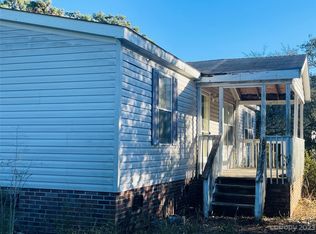 2762 Coastal Dr SW, Supply, NC 28462