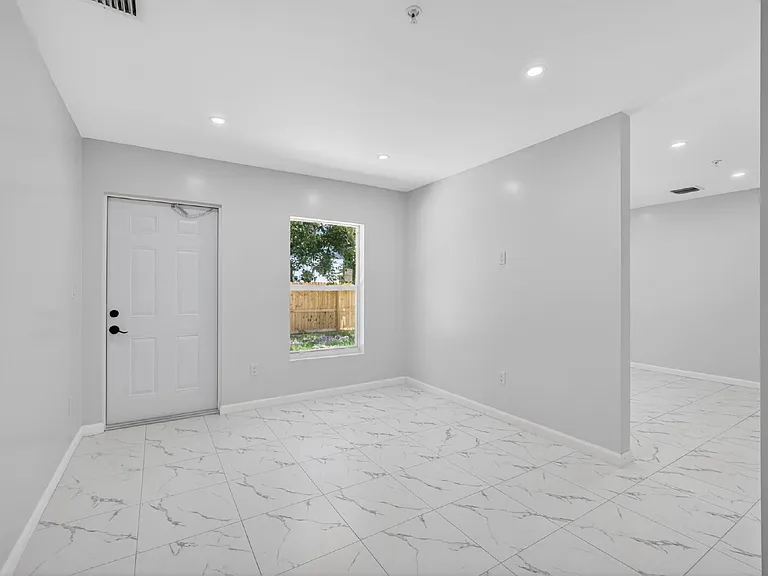 3255 Avenue J #2 — Photo 21