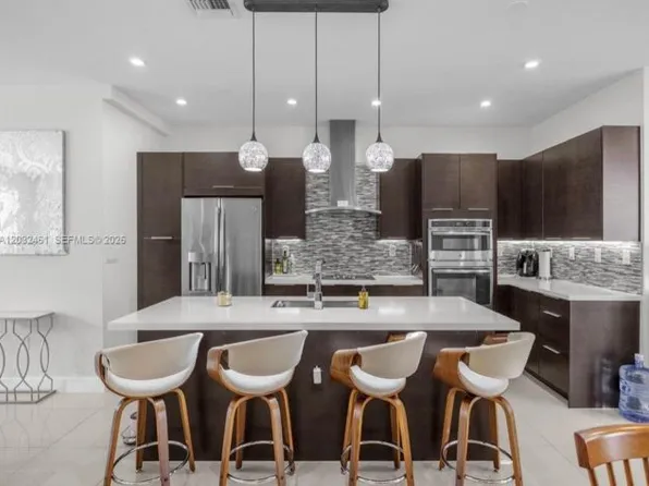 6440 NW 103rd Psge, Doral, FL 33178