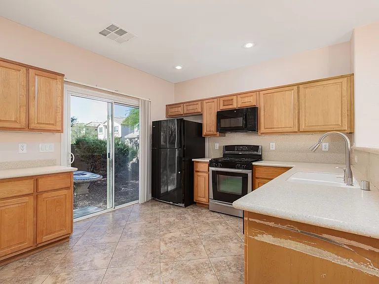 5163 Tunnel Falls Dr — Photo 11