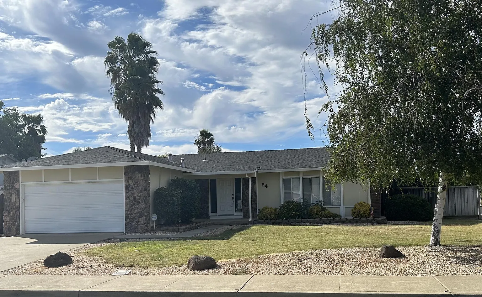 54 Diamond Dr photo 1
