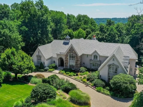 16 Glenview Dr, Warren Twp., NJ 07059