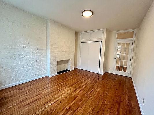 1st image of 308 E 6th St APT 6