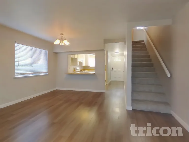 1630 E Lake Ct — Photo 5