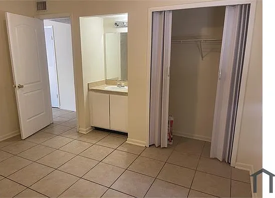 5227 Westchase Ct #3 — Photo 5