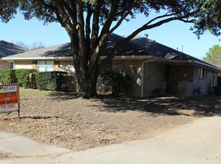 925 Bluebird Dr, Irving, TX 75061