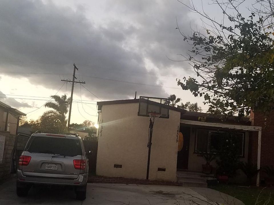 1st image of 14379 Herron St