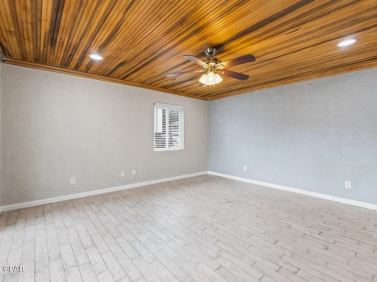 6901 N Lagoon Dr #1 — Photo 9