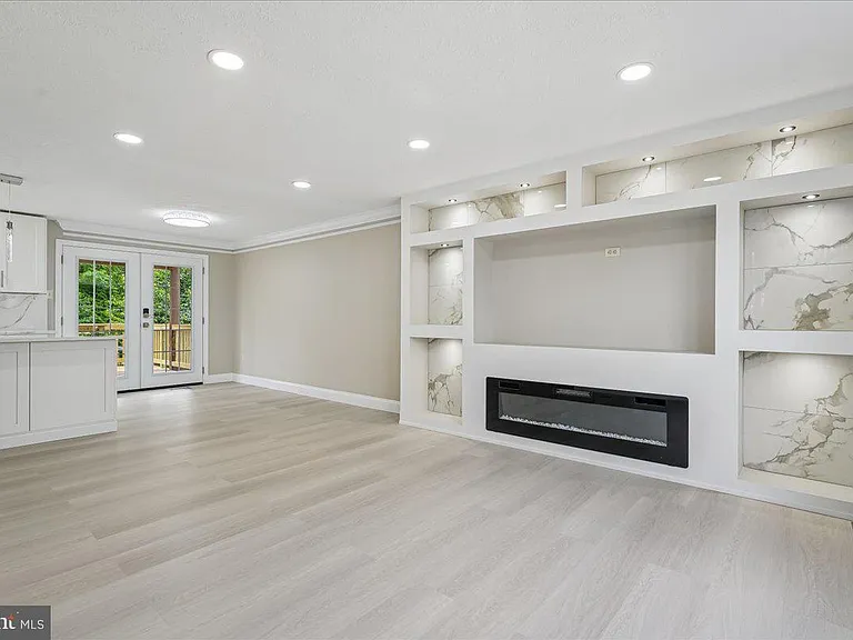 1315 Danberry Dr — Photo 4