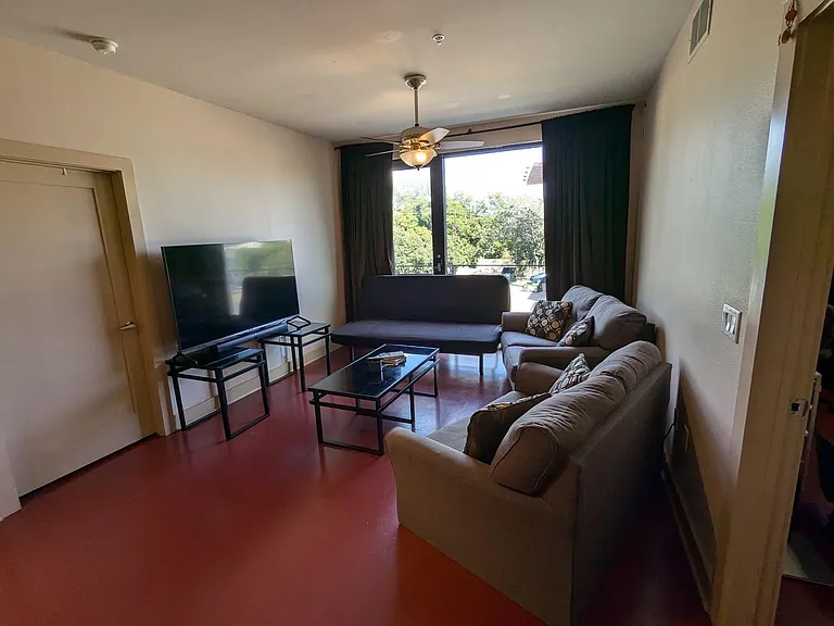 3016 Guadalupe St #205 — Photo 5