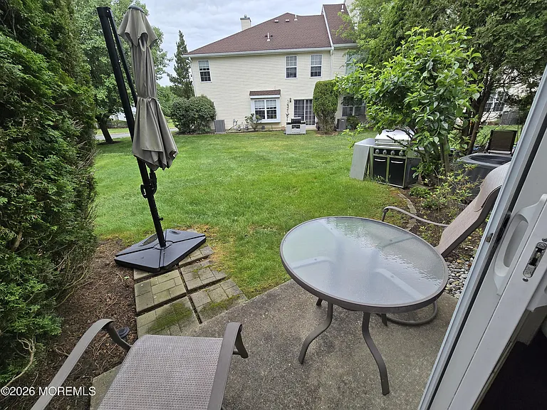 761 Banyan Ct — Photo 14