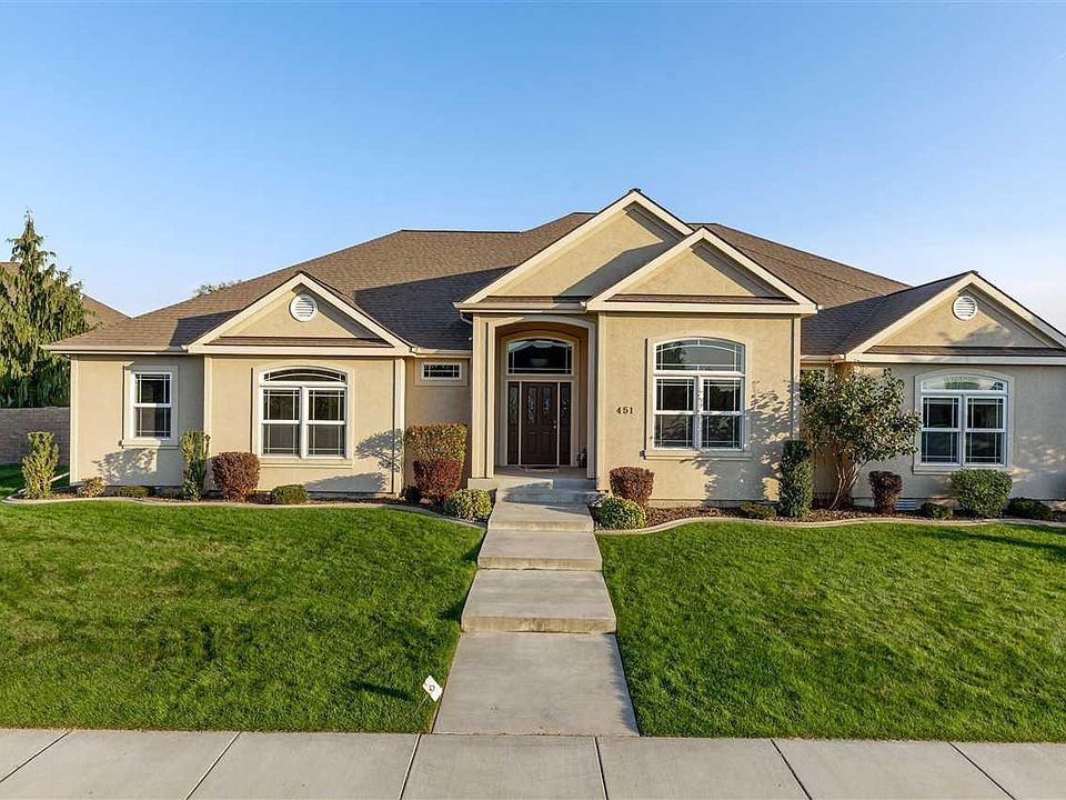1st image of 451 Royal Ann Ct